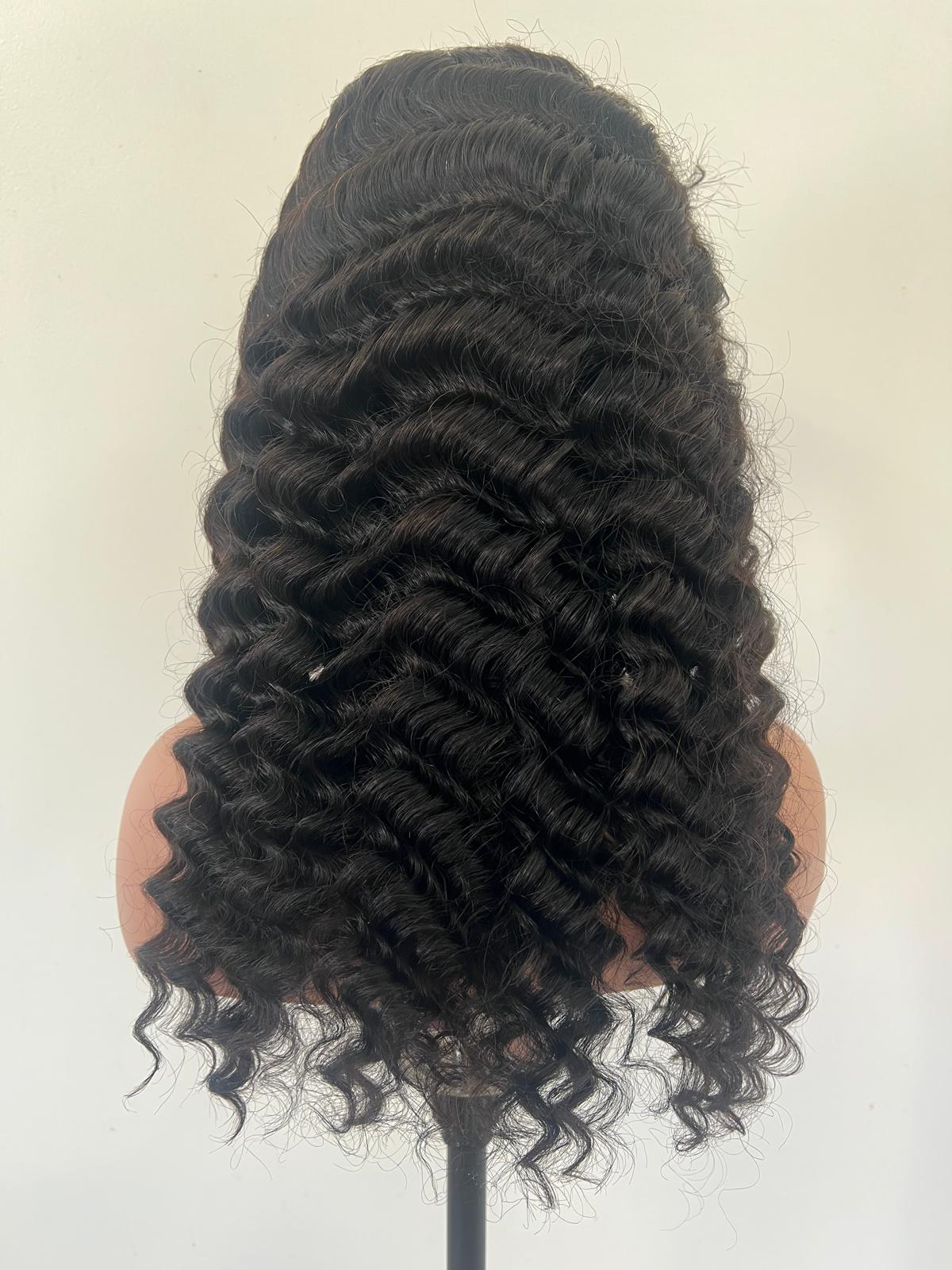 Perruque DEEP Wave. Lace 13x4. Noire