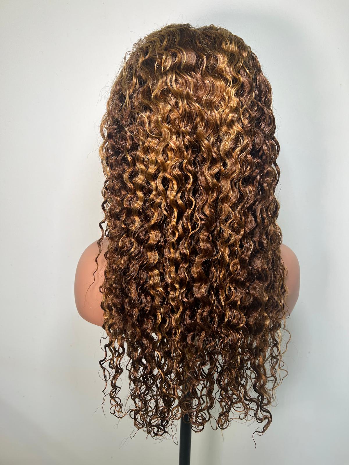 Perruque WATER Wave. Lace 13x4 Couleur P4/27