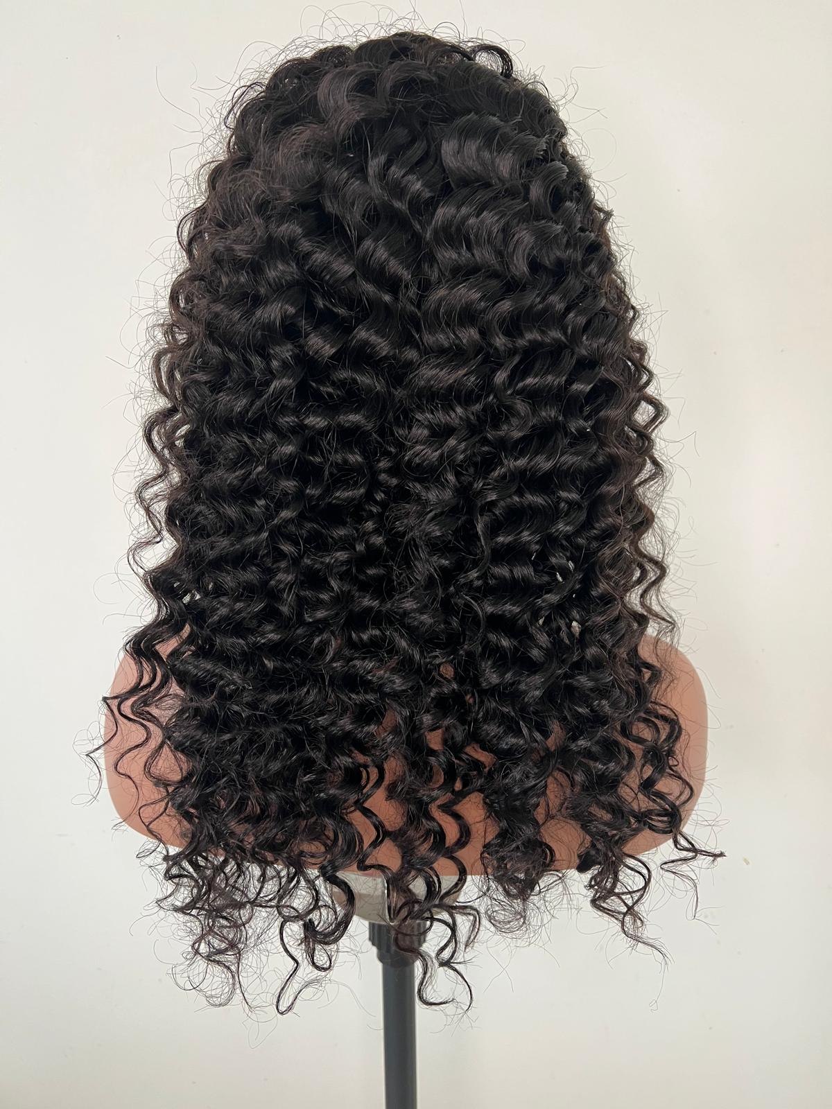 Perruque WATER Wave. Lace 13x4. Noire