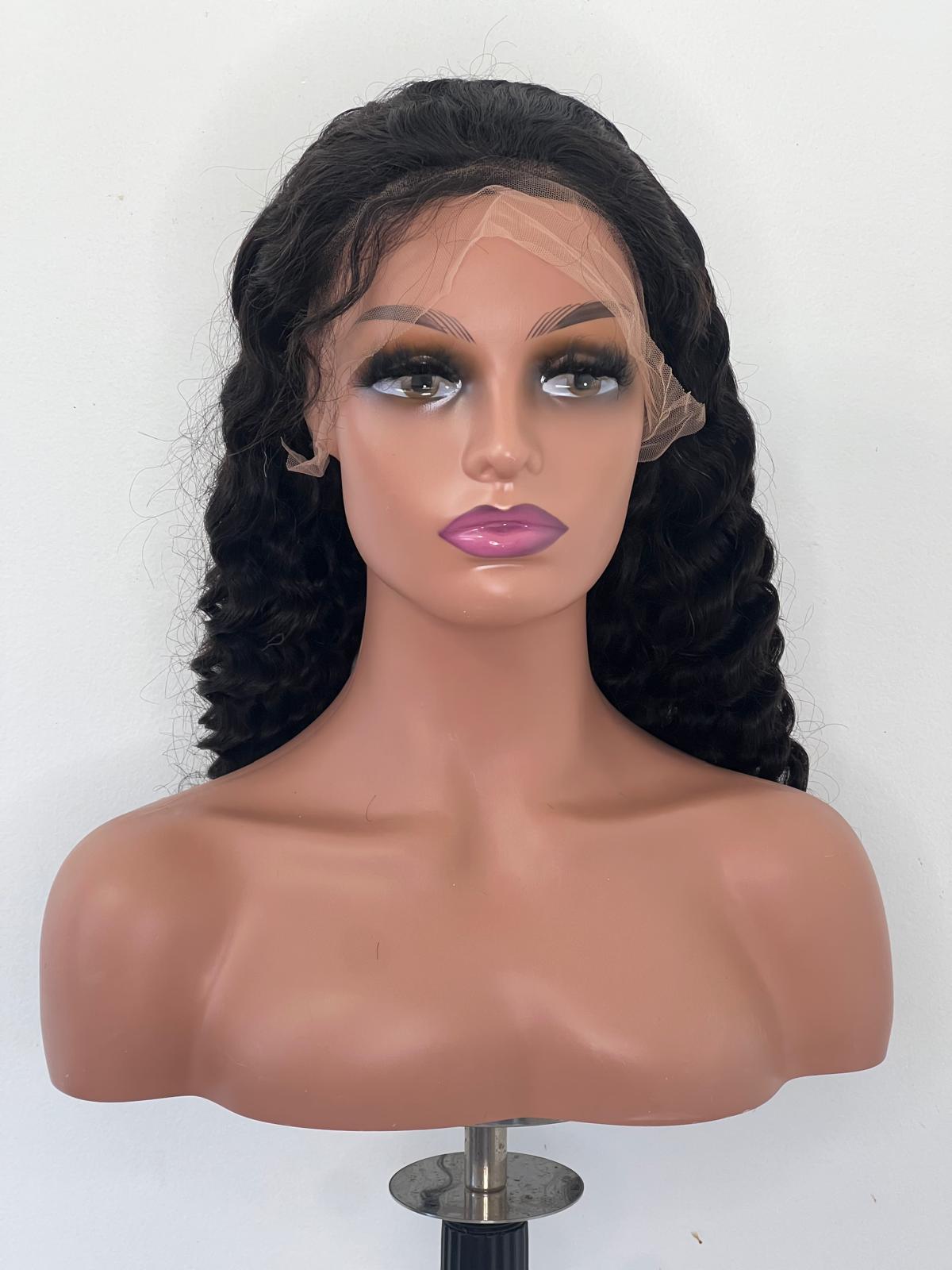 Perruque DEEP Wave.  Lace 13x4. Noire