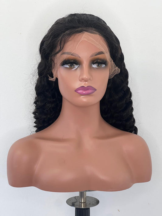 Perruque DEEP Wave.  Lace 13x4. Noire