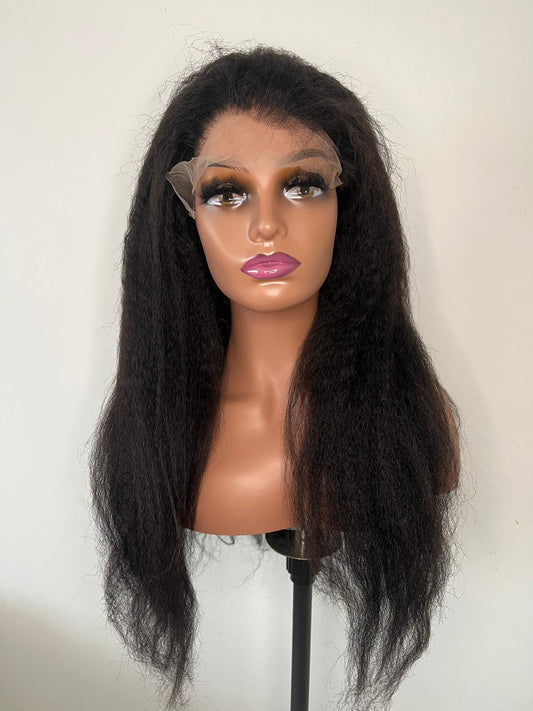 Perruque KINKY STRAIGHT.  Lace 13x4. Noire