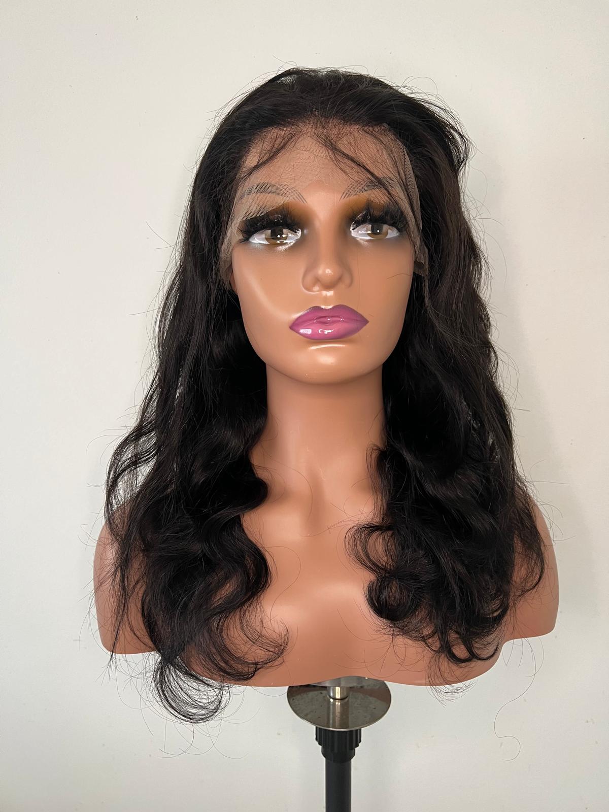 Perruque  BODY Wave.  Lace 13x4. Noire
