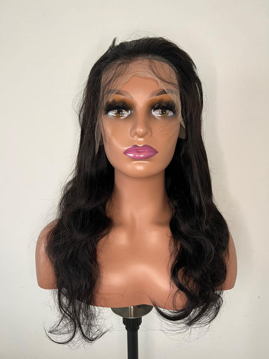 Perruque  BODY Wave.  Lace 13x4. Noire